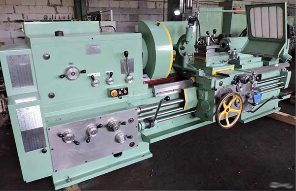 Фото токарно-гвинторізного верстата 1м63 Фото токарно-гвинторізного верстата 1м63